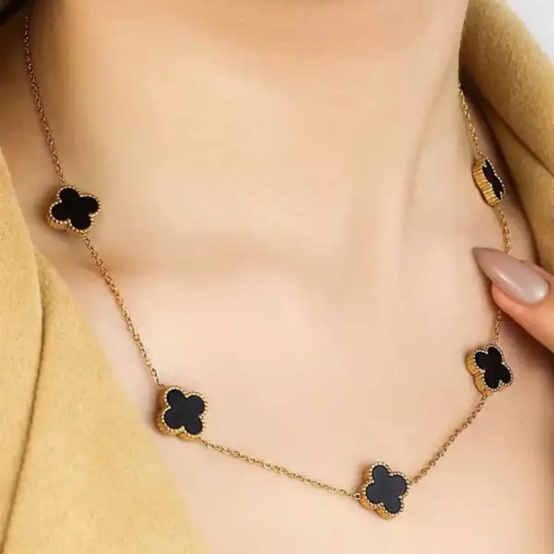 Clover Black Gold Necklace