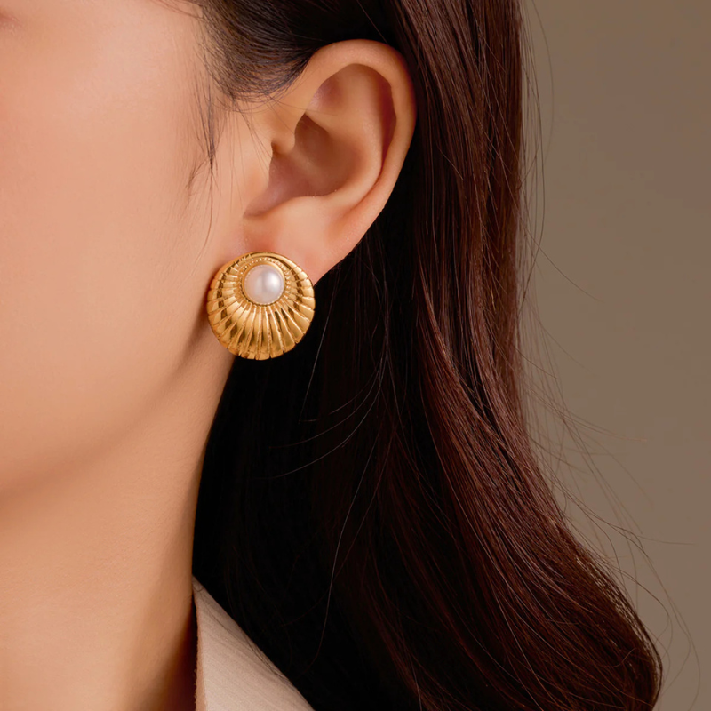 Shell Pearl Hoops Earrings