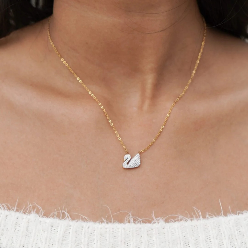 Swan White Pendant