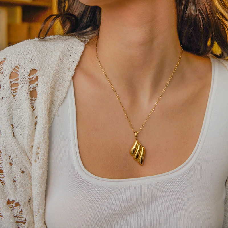 Wing Gold Necklace